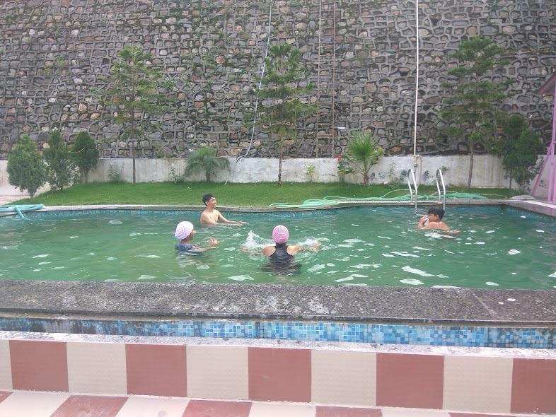 Mountain View Swimming Pool